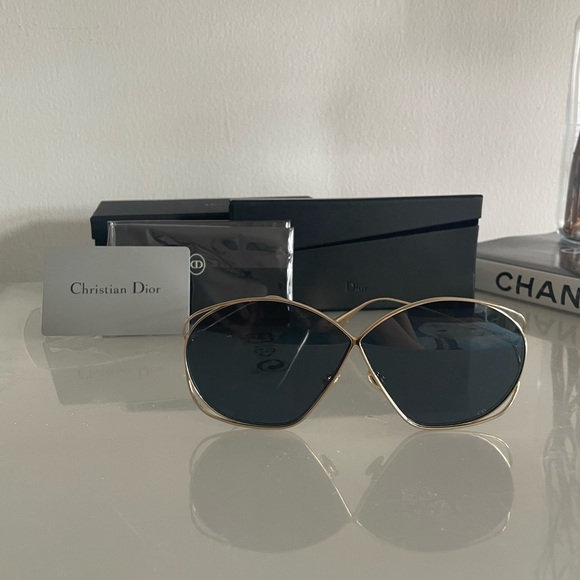 Dior sunglasses, gold with blue gray tint - Picture 1 of 9